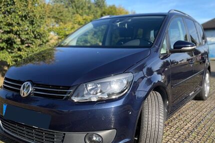VW Touran 180.500 km 7.690 &euro; Bad Vilbel 61118
