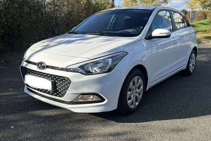 Hyundai i20 44.222 km 7.499 € Holzgerlingen 71093