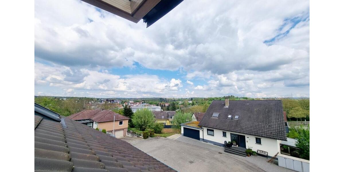 Dachgeschoßwohnung Bretten - 2.5 Zimmer, 120 m&sup2;, 725&euro; | Angebot:24817753