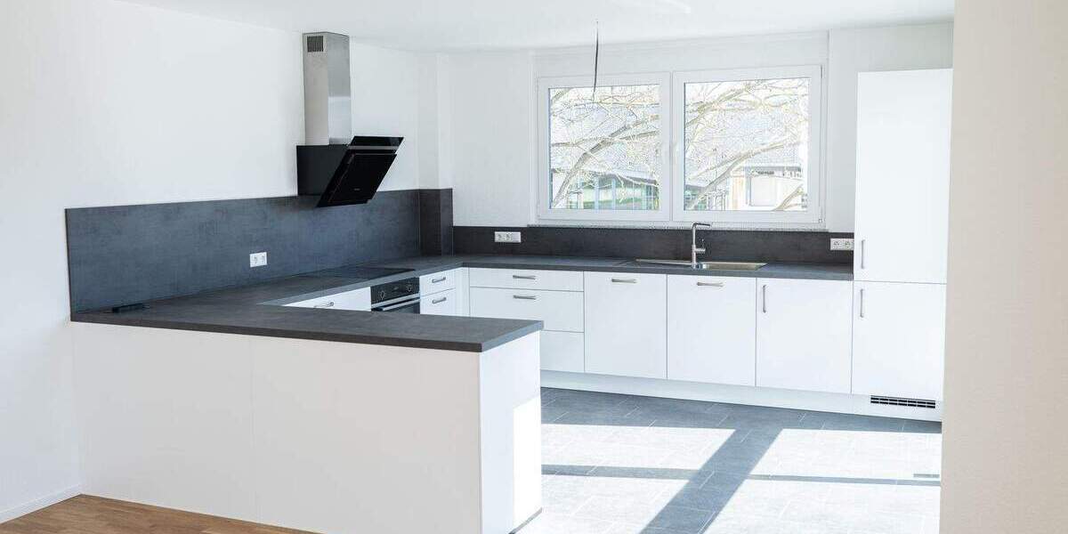 Etagenwohnung Abstatt - 4 Zimmer, 129 m&sup2;, 1.750&euro; | Angebot:24516970