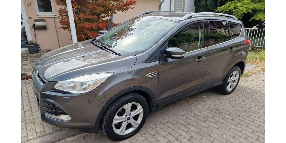 Ford Kuga 121.000 km 13.500 &euro; Alsheim 67577