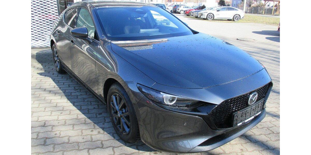 Mazda 3 1.014 km 28.950 &euro; Dresden 01139