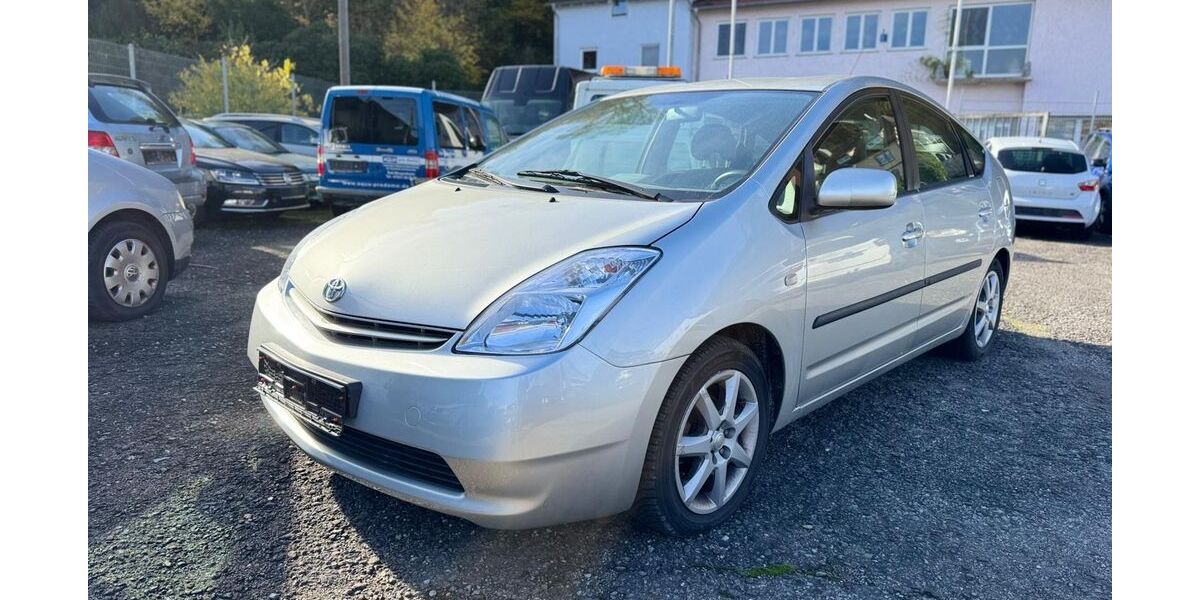 Toyota Prius 113.000 km 5.800 &euro; Wertheim am Main 97877