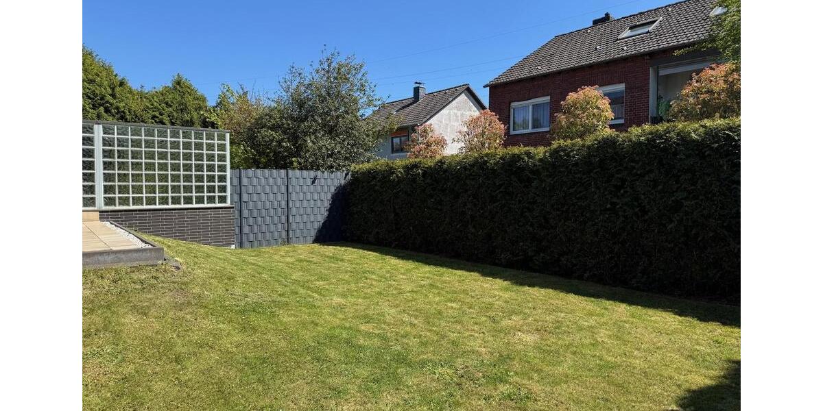 Doppelhaushälfte Oberhausen Schmachtendorf - 5 Zimmer, 120 m&sup2;, 1.590&euro; | Angebot:26323095