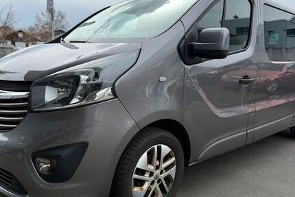 Opel Vivaro 260.207 km 10.999 &euro; Frankfurt am Main 60386