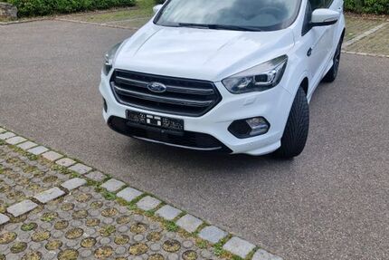 Ford Kuga 58.544 km 17.400 &euro; Stuttgart 70374