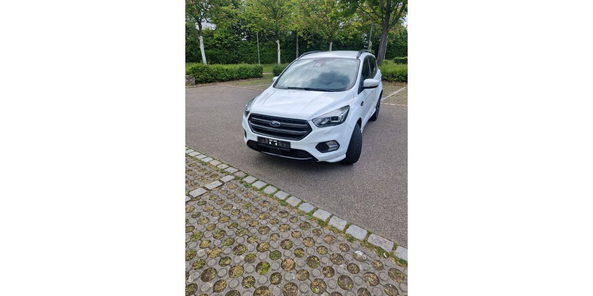 Ford Kuga 58.544 km 18.200 &euro; Stuttgart 70374