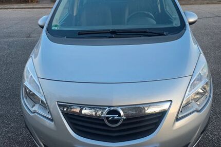 Opel Meriva 179.000 km 2.899 &euro; Lübeck 23560