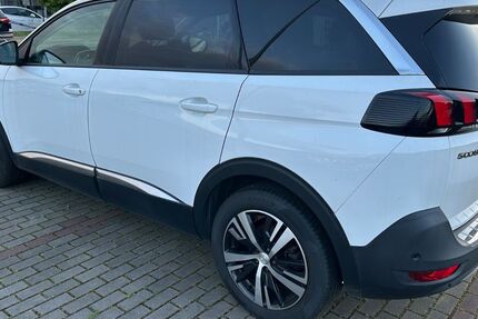 Peugeot 5008 281.000 km 12.495 &euro; Weinheim 69469
