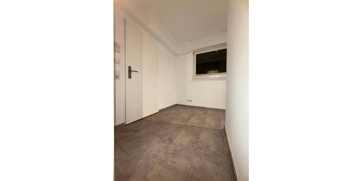 Erdgeschoßwohnung Essen Stadtbezirk IX - 1.5 Zimmer, 33 m&sup2;, 500&euro; | Angebot:26408145