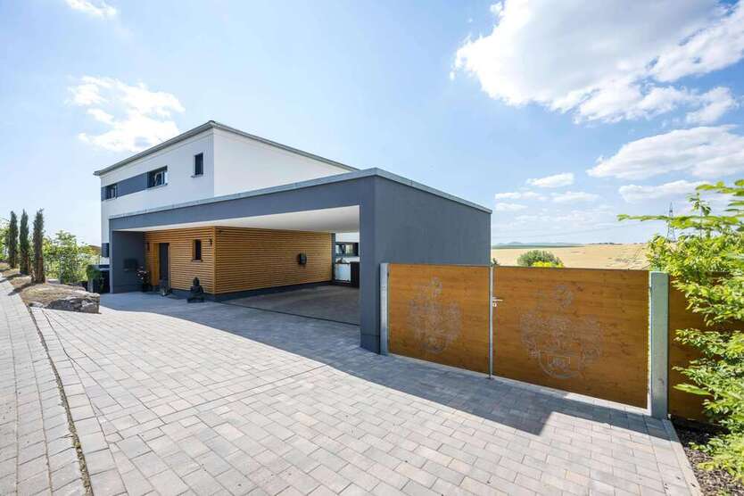 Haus zum Kaufen in Lonnig 1.800.000 € 253 m²