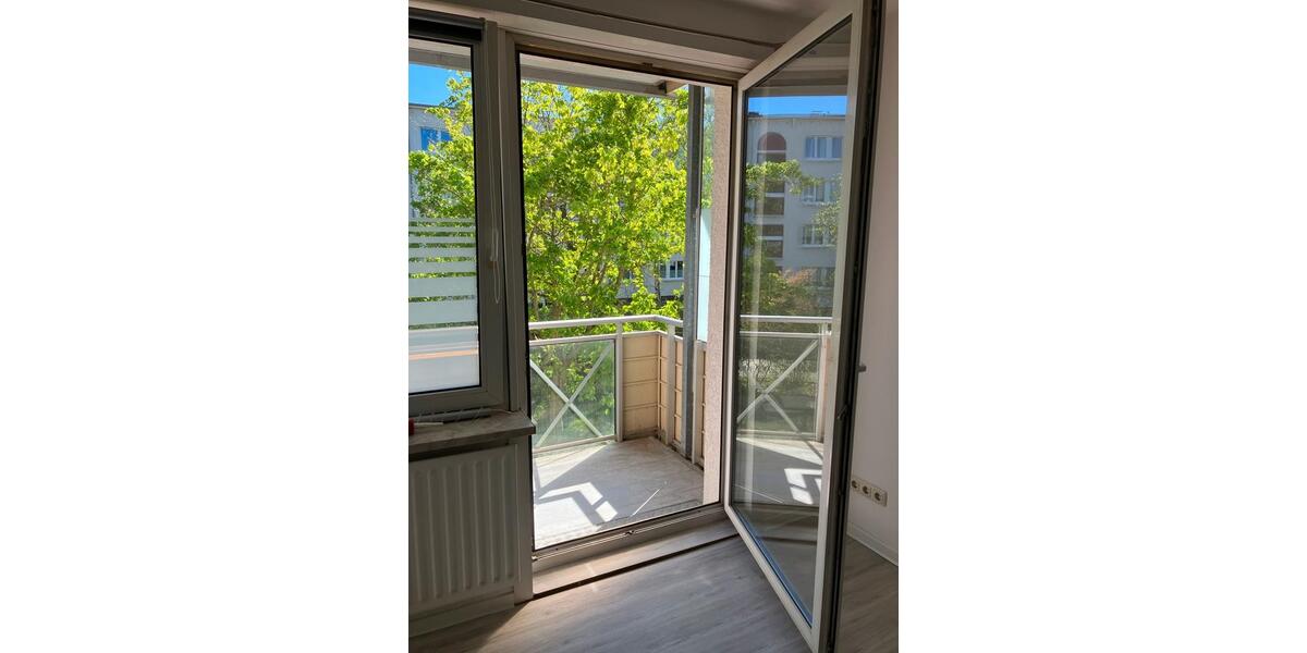 Etagenwohnung Greifswald - 1 Zimmer, 33 m&sup2;, 420&euro; | Angebot:26397987