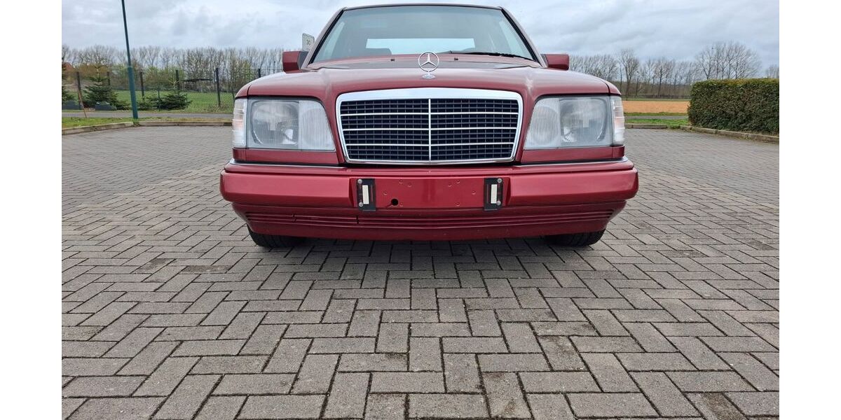 Mercedes-Benz 220 139.770 km 13.999 &euro; Wieglitz 39345