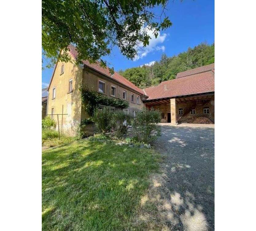 Haus zum Kaufen in Reiffelbach 110.000 € 150 m²
