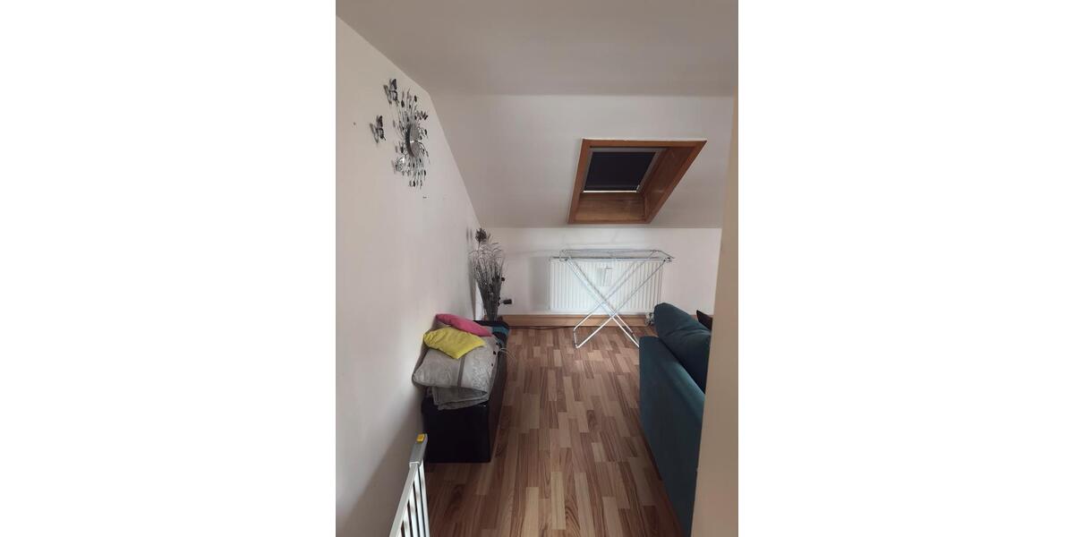 Dachgeschoßwohnung Donaueschingen - 4 Zimmer, 69 m&sup2;, 142.000&euro; | Angebot:26913692