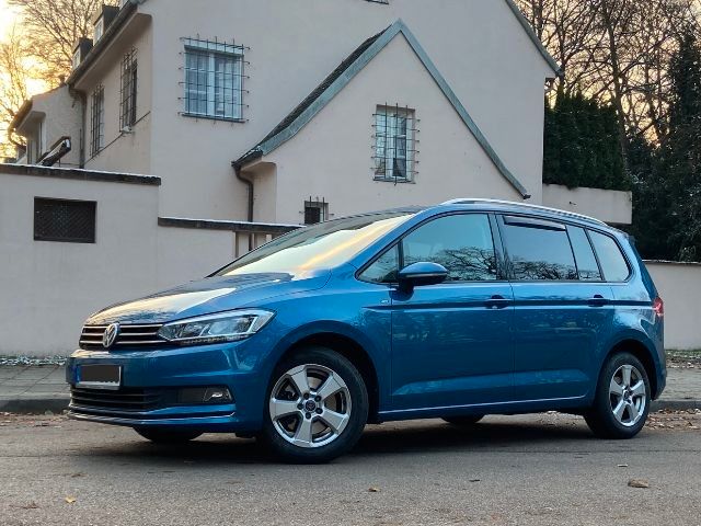 VW Touran 76.000 km 22.300 € München 81679