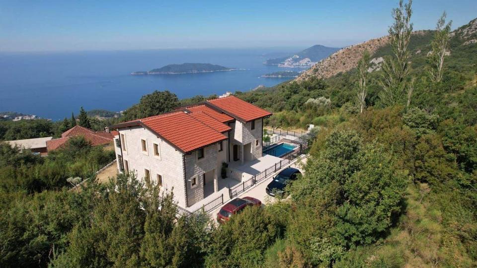 2 Traumvillen in Montenegro