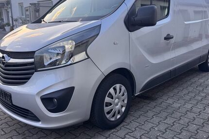 Opel Vivaro 183.000 km 9.900 &euro; Mannheim 68309