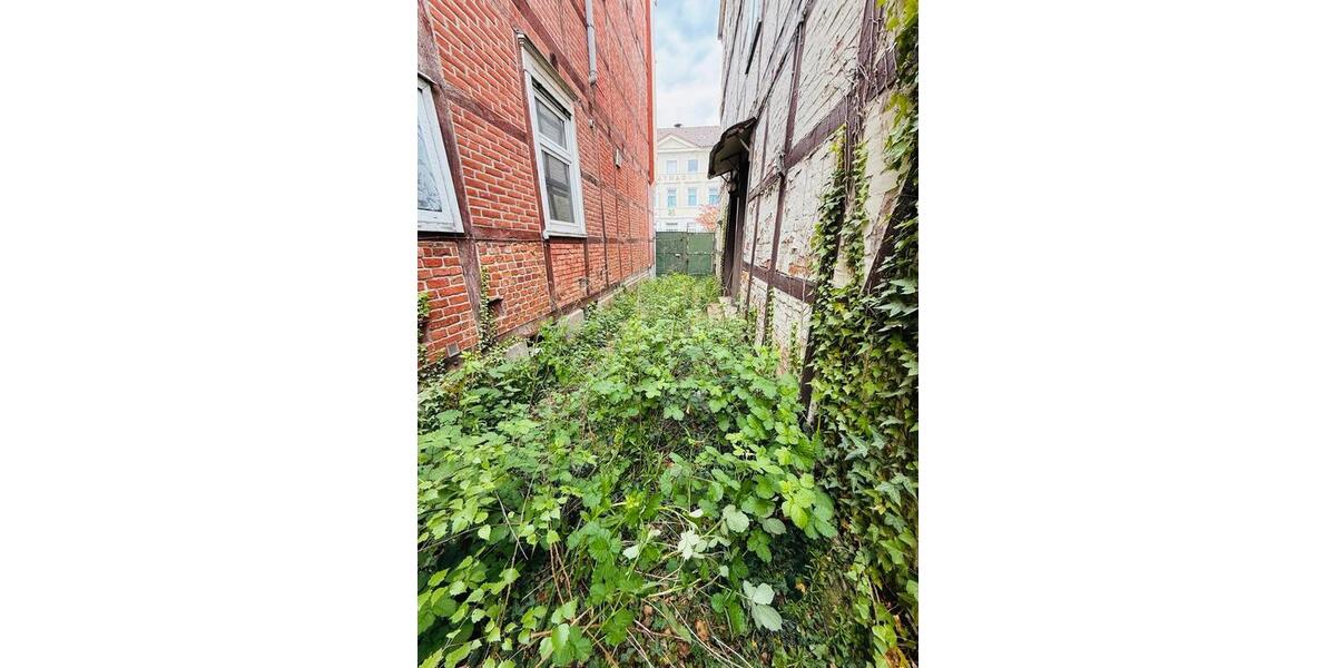 Einfamilienhaus Bergen an der Dumme - 8 Zimmer, 279 m&sup2;, 89.000&euro; | Angebot:26515383