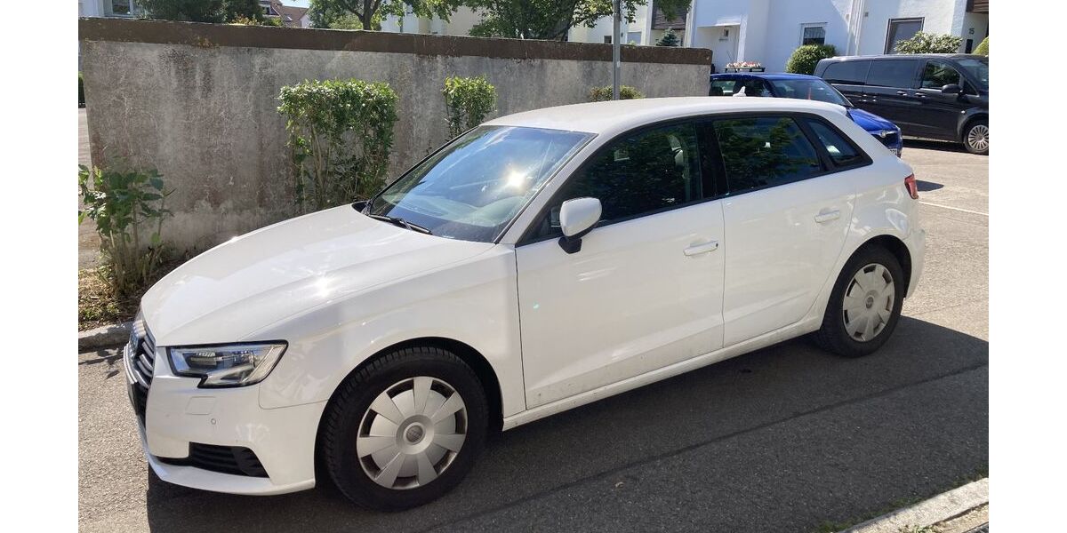 Audi A3 52.500 km 18.900 &euro; Böblingen 71034
