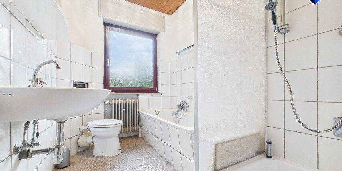 Mehrfamilienhaus, Wohnhaus Homburg Beeden - 6 Zimmer, 163 m&sup2;, 259.000&euro; | Angebot:26903072