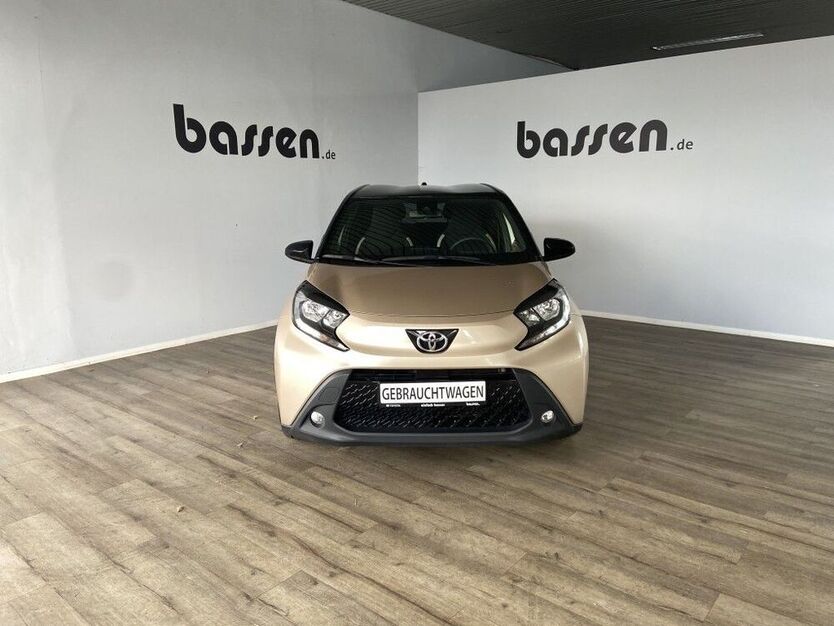 Aygo (X)