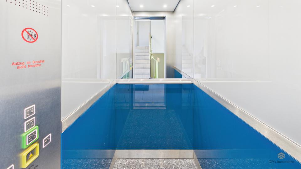 Dachgeschoßwohnung München Berg am Laim - 4 Zimmer, 107 m&sup2;, 2.950&euro; | Angebot:25960440