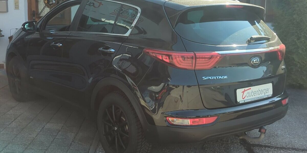 Kia Sportage Platinum Edition 2.0 CRDi 4WD *Standh.* 134.000 km 13.880 &euro; Bad Tölz 83646
