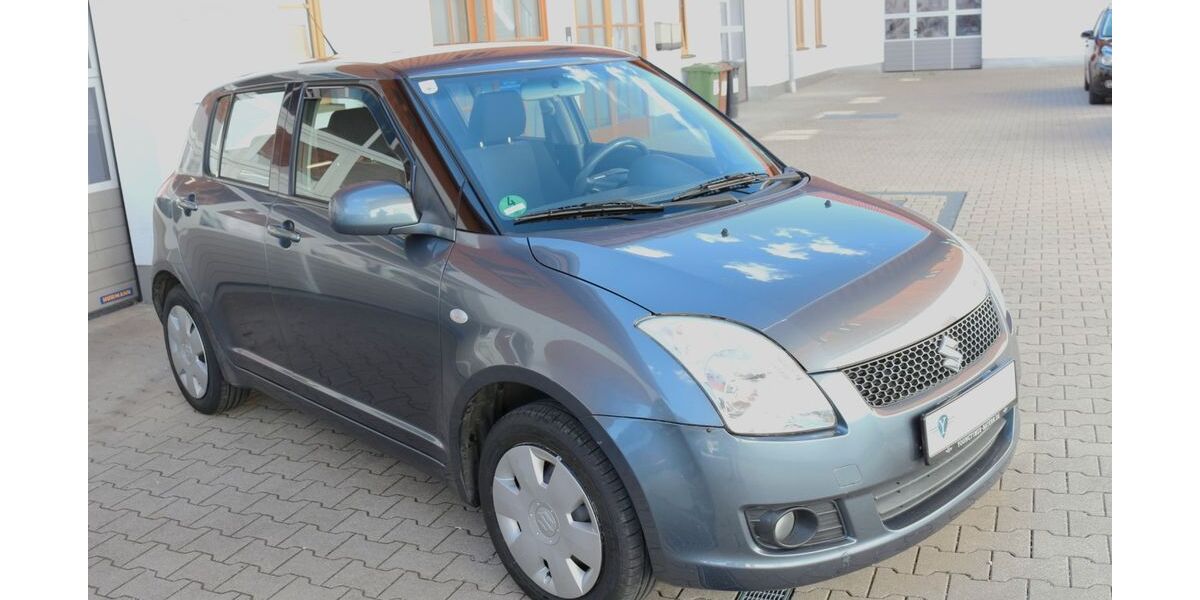 Suzuki Swift 146.000 km 5.900 &euro; Lenggries 83661