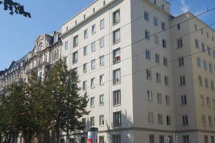 3-Raum-Wohnung in bester Innenstadtlage mit Tageslichtbad, Wanne und Aufzug. 3 zimmer