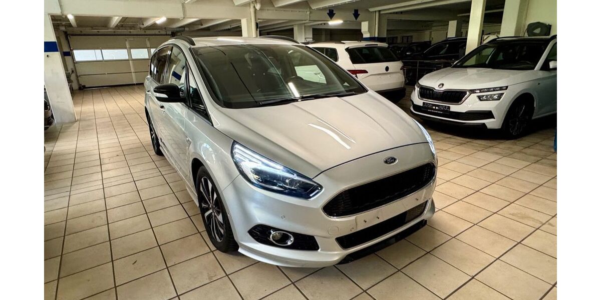 Ford S-Max 96.975 km 20.899 &euro; Bielefeld 33613
