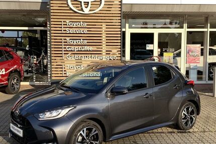 Toyota Yaris 2.460 km 25.880 &euro; Ruhland 01945