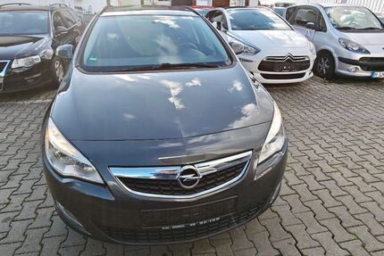 Opel Astra 157.130 km 1.999 € München 81243