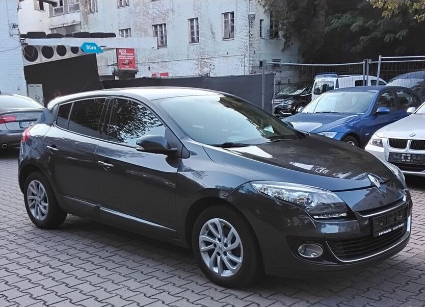 Renault Megane 166.800 km 4.750 € Berlin 13409