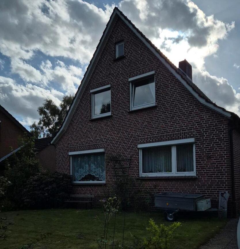 gepflegtes Siedlungshaus mit Garage im bevorzugen Wohngebiet