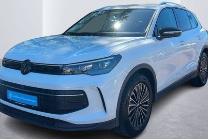 VW Tiguan 25.678 km 34.444 &euro; Hamburg 22303