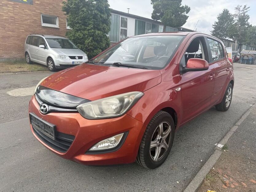i20
