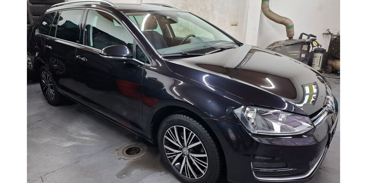 VW Golf 107.399 km 12.990 &euro; Cottbus 03042