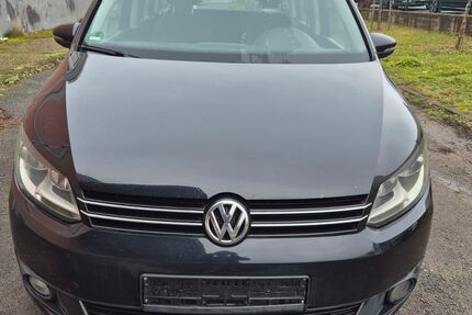 VW Touran 192.453 km 5.550 € Dietzenbach 63128