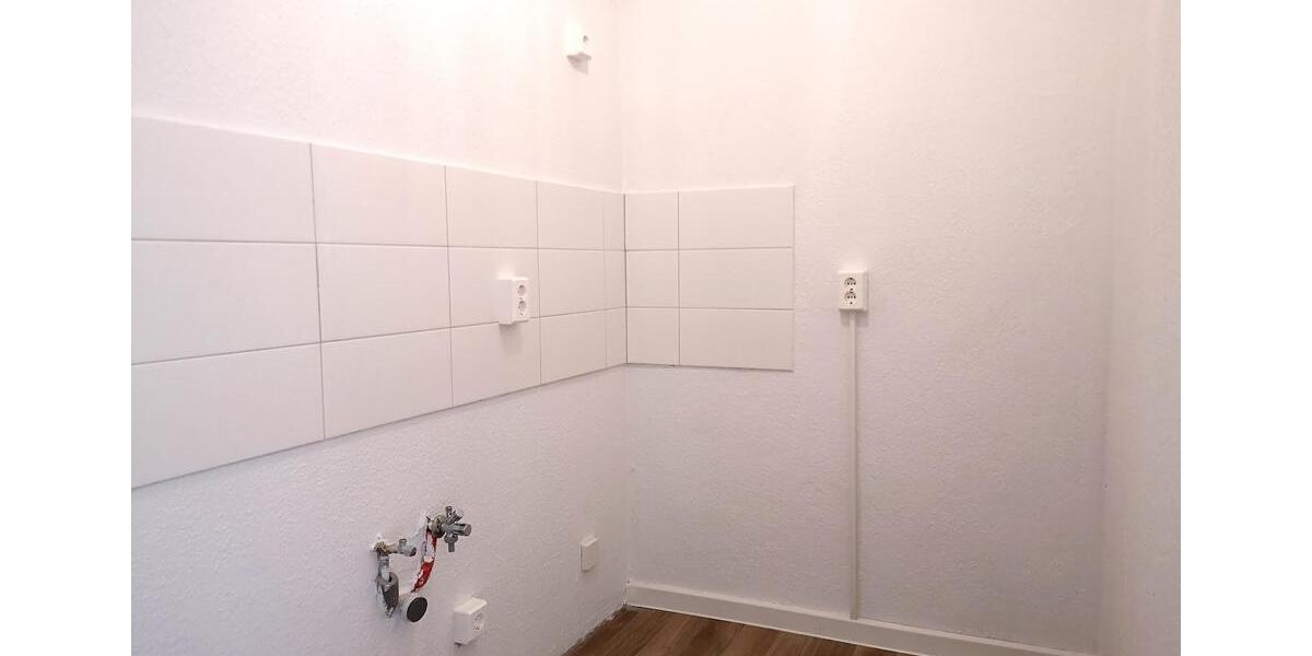 Erdgeschoßwohnung Döbeln - 1 Zimmer, 33 m&sup2;, 220&euro; | Angebot:26479897