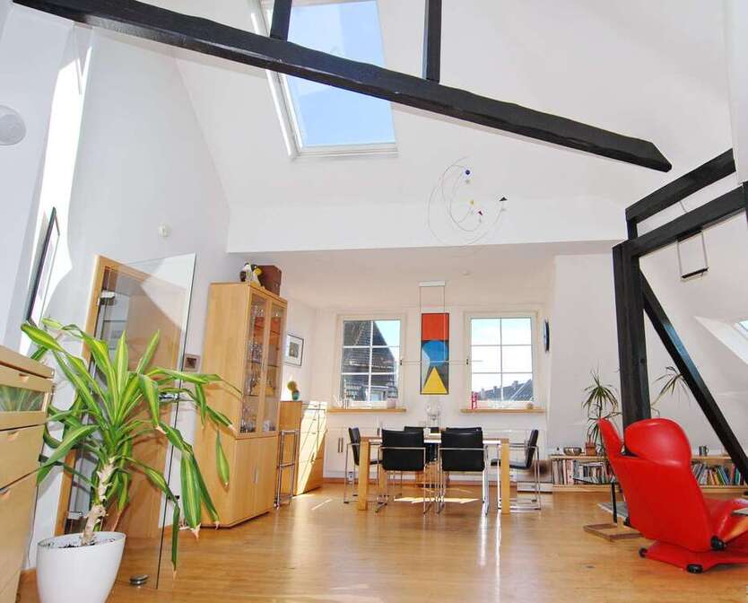 Wohnung zum Kaufen in Düsseldorf 390.000 € 98 m²