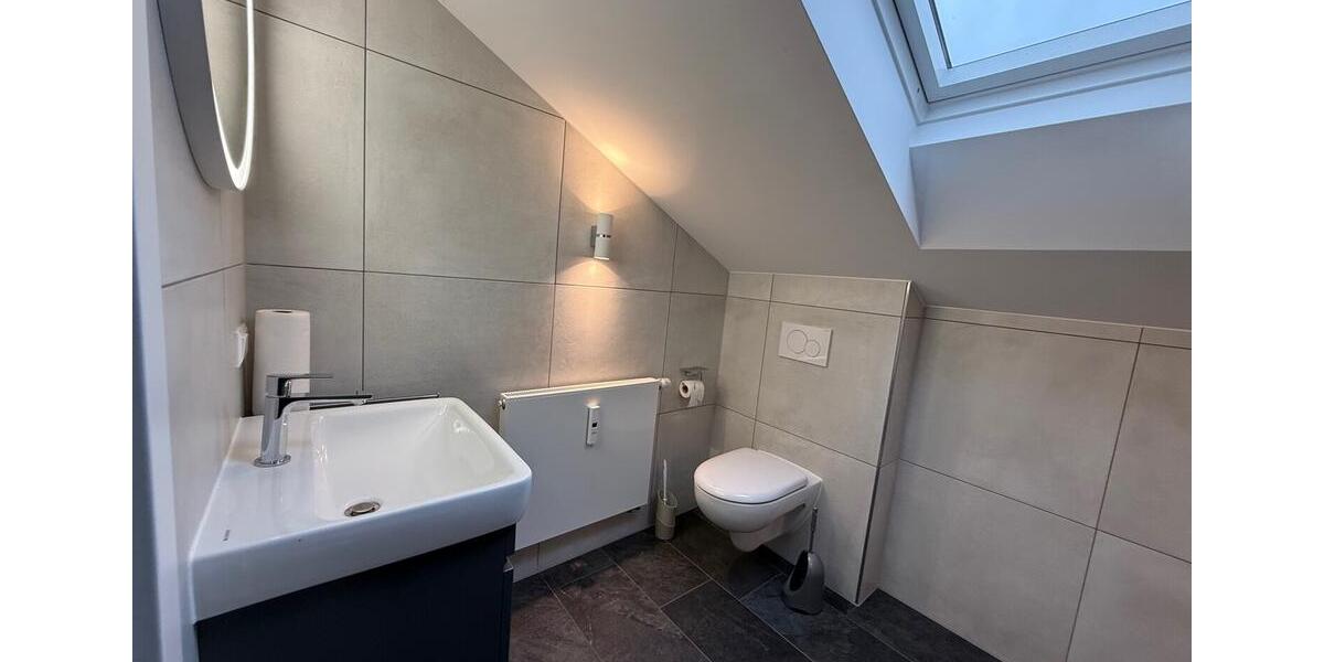 Dachgeschoßwohnung Triftern - 3 Zimmer, 84 m&sup2;, 600&euro; | Angebot:24834104