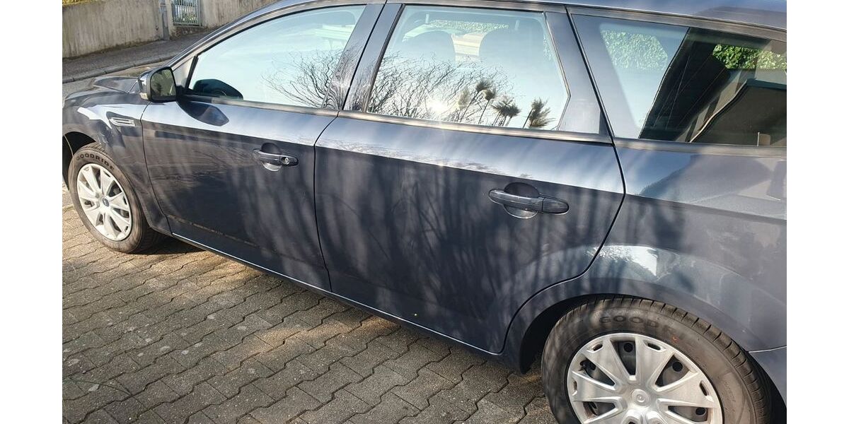 Ford Mondeo 247.000 km 3.180 &euro; Weinheim 69469