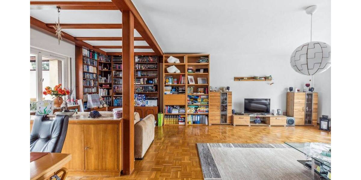 Mehrfamilienhaus, Wohnhaus Kriftel - 9 Zimmer, 253 m&sup2;, 695.000&euro; | Angebot:25996136