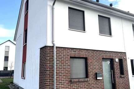 Haus Schulzendorf - 4 Zimmer, 135 m&sup2;, 2.400&euro; | Angebot:26211564