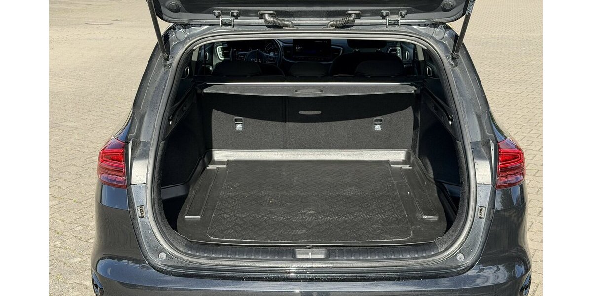 Kia cee´d Sportswagon Vision 1.5 T-GDI / SitzH 38.200 km 19.990 &euro; Donauwörth 86609