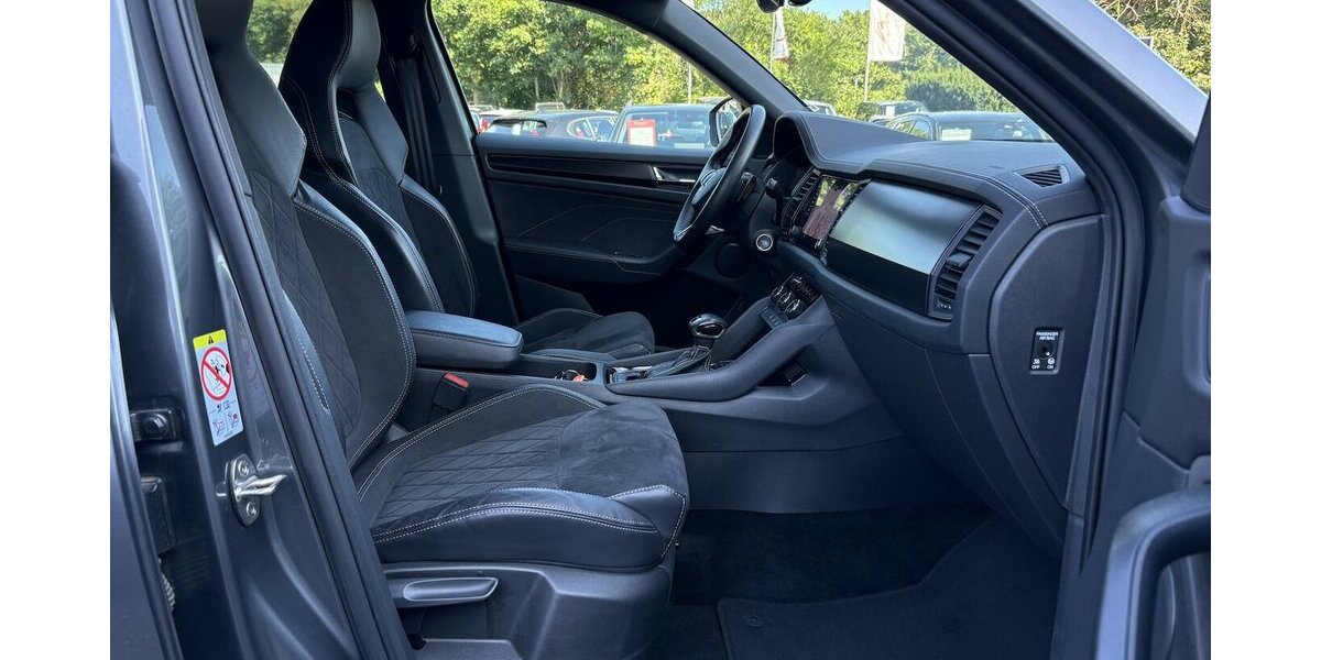 Skoda Kodiaq Sport Line KAMERA/NAVI/KEYLESS/MEMORY/AHK 97.362 km 28.900 &euro; Villingen-Schwenningen 78054
