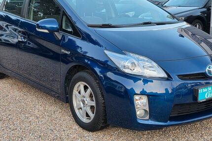 Toyota Prius 60.000 km 11.499 € Berlin 13589