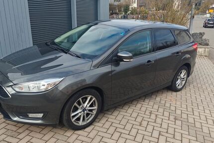 Ford Focus 143.000 km 5.500 &euro; Sien 55758