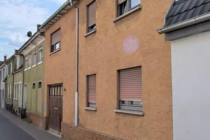 Haus Walldorf - 7 Zimmer, 140 m&sup2;, 345.000&euro; | Angebot:25438284